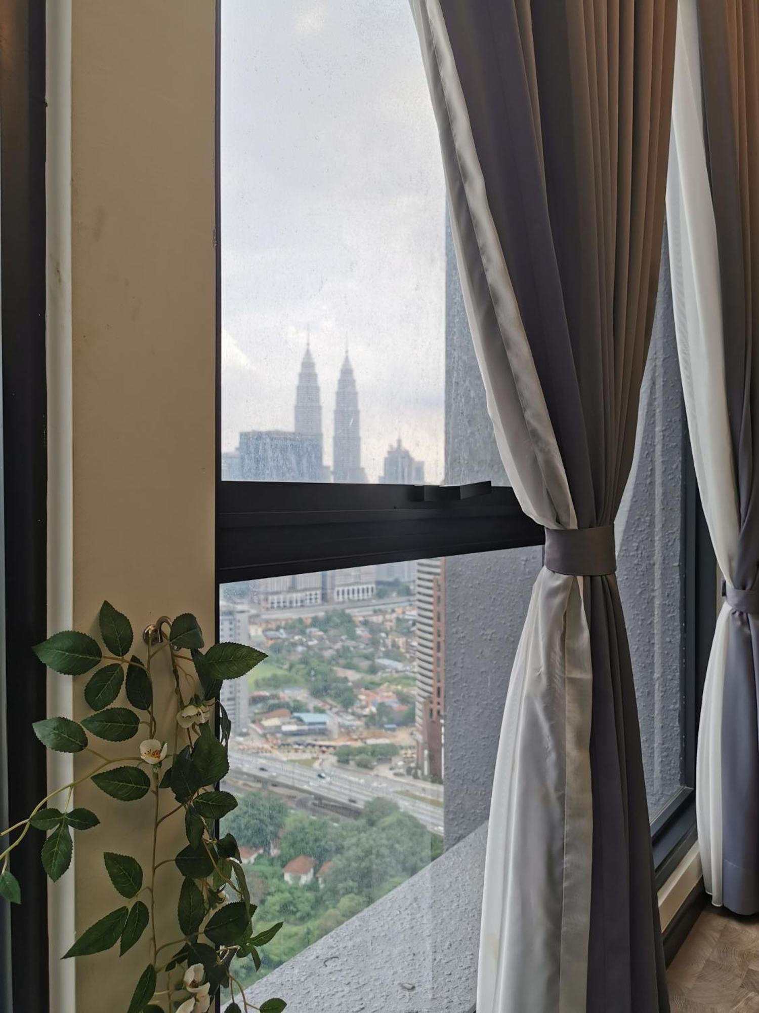 Expressionz Designer Suites Host By Aurora Premium Stay Kuala Lumpur Eksteriør billede